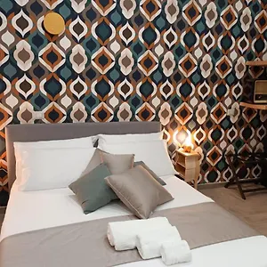  Pensión Geometric Art